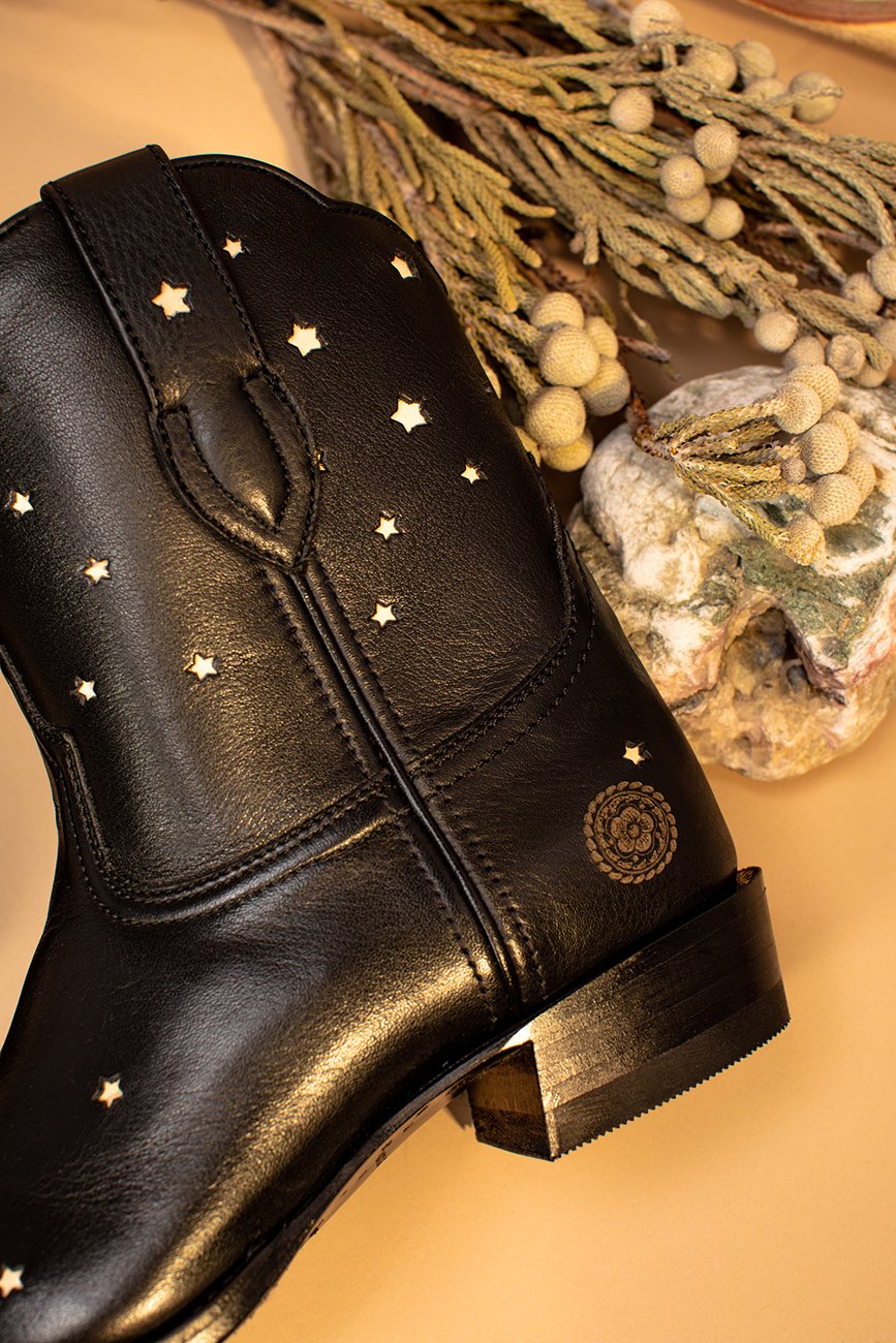 Boot - Presidio Short Black