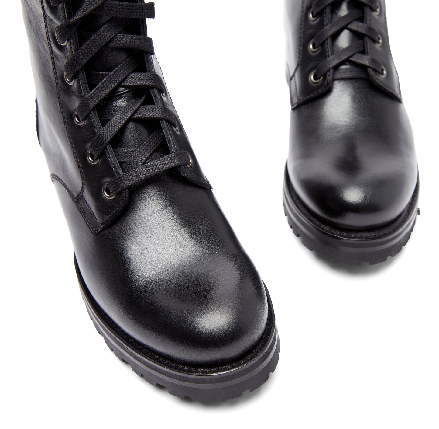 Ranch Road Boots - Poppy Combat - Black - Front Side Toe